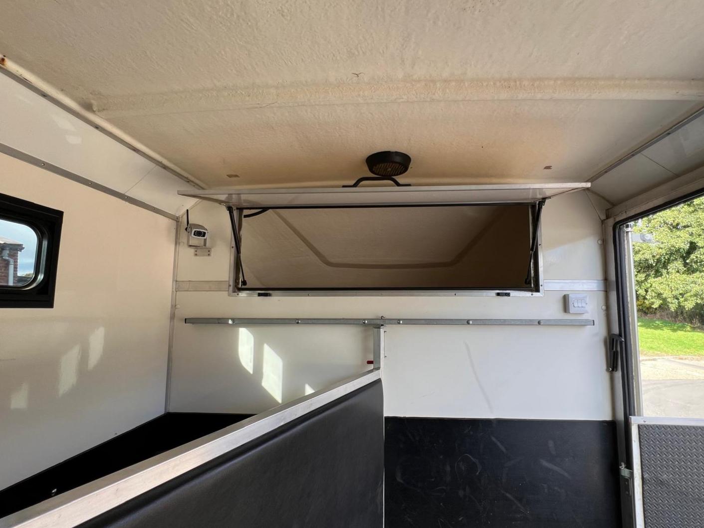 Pre-Owned Equi-Trek Valiant Excel 5,000kg