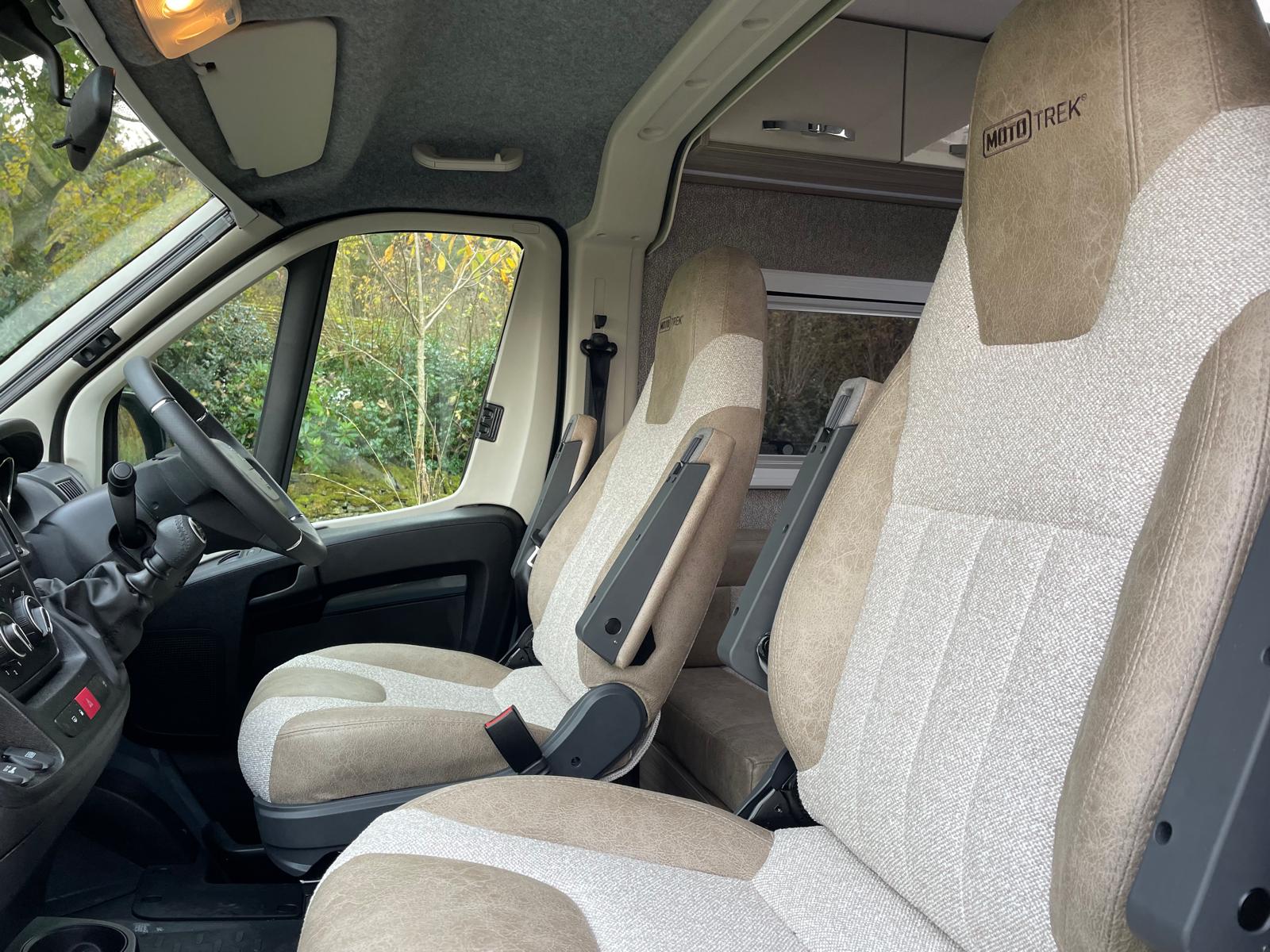 Unregistered Ex Demo Leisure-Treka EB Elite Motorhome